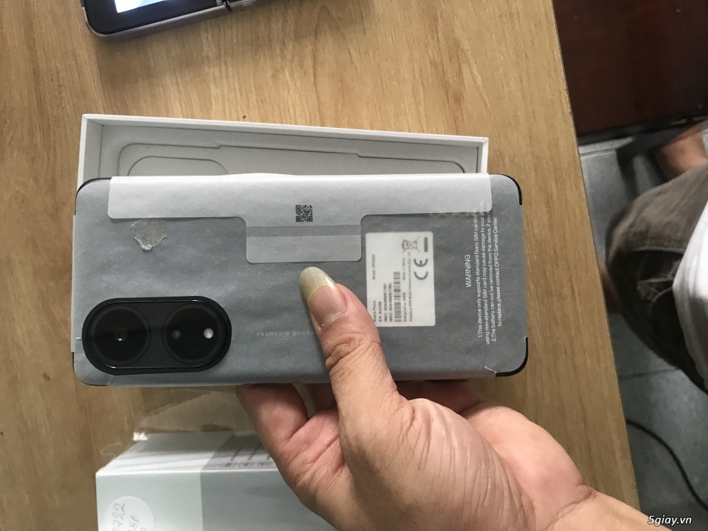 Cần bán oppo a98 chưa dùng - 2