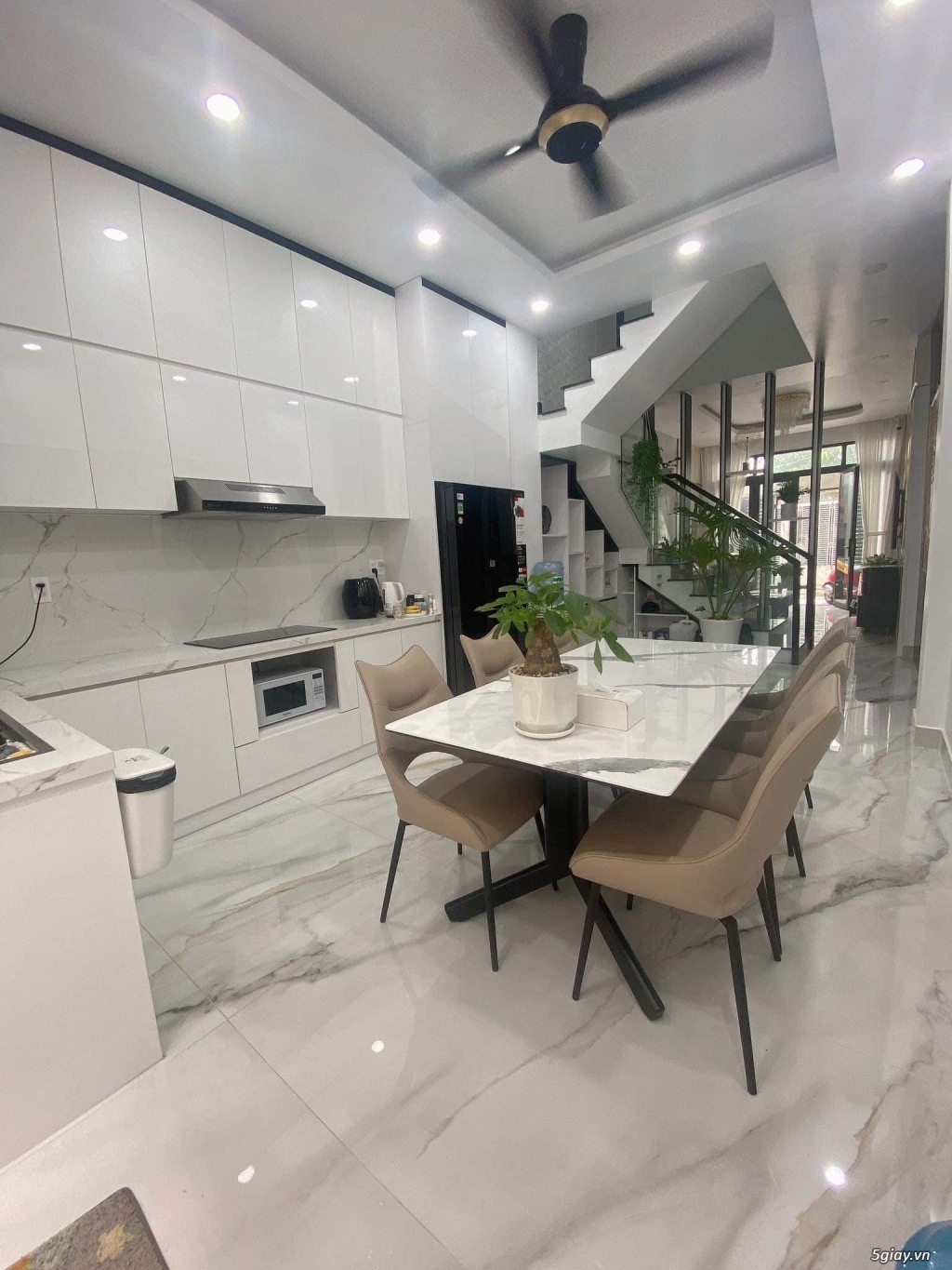 Diện tích to 80m2, đoạn hẻm chùa Pháp Quang, P.13,nhà đẹp kiểu Châu Âu - 1