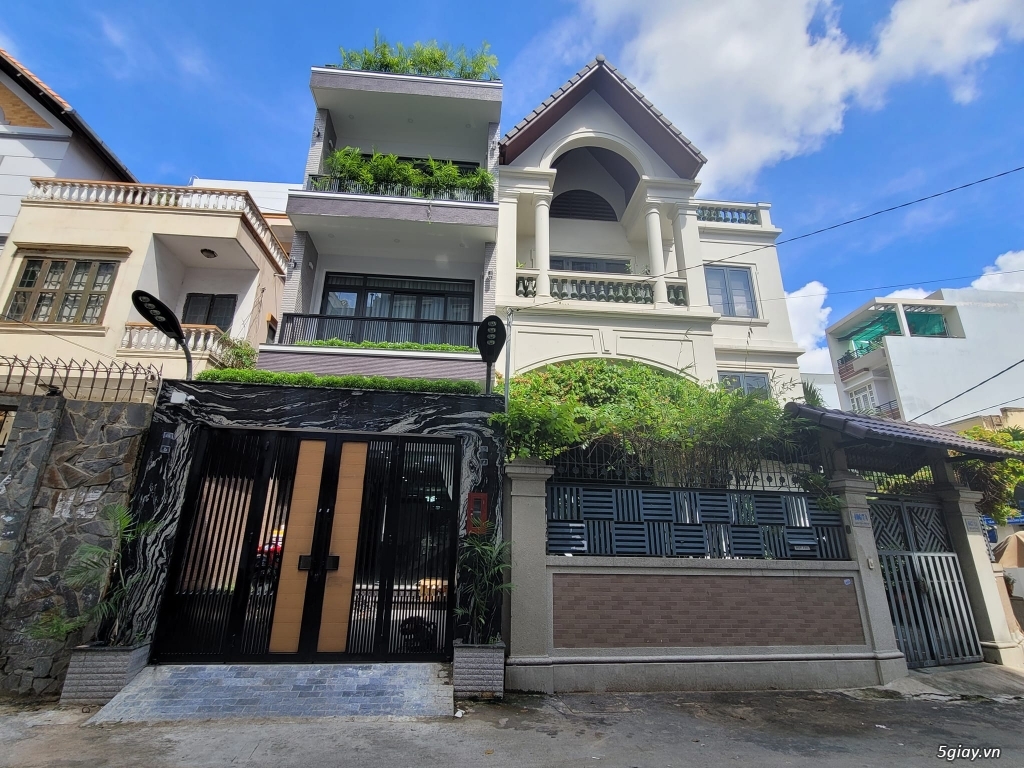 Bán nhà nằm hẻm mà như mặt tiền, 4,5 x 20m, 4 tầng, 4PN, sát mặt tiền