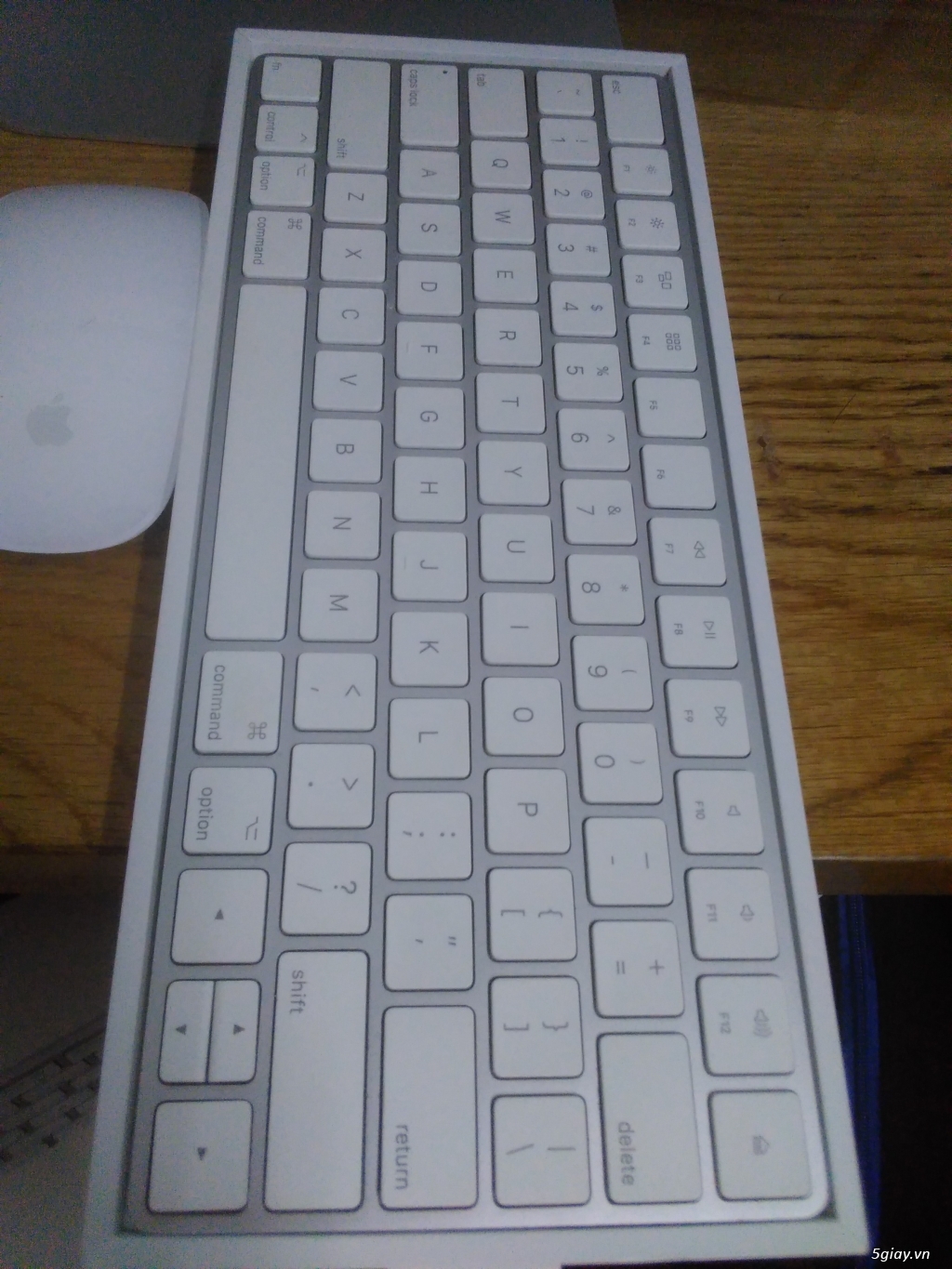 Thanh lý Apple Magic Keyboard mới 86%