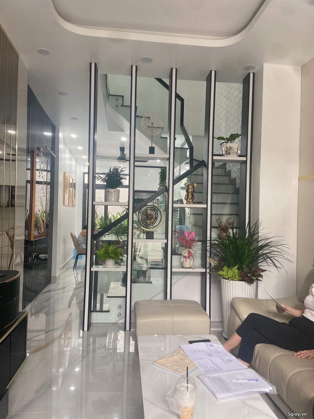 Diện tích to 80m2, đoạn hẻm chùa Pháp Quang, P.13,nhà đẹp kiểu Châu Âu - 4