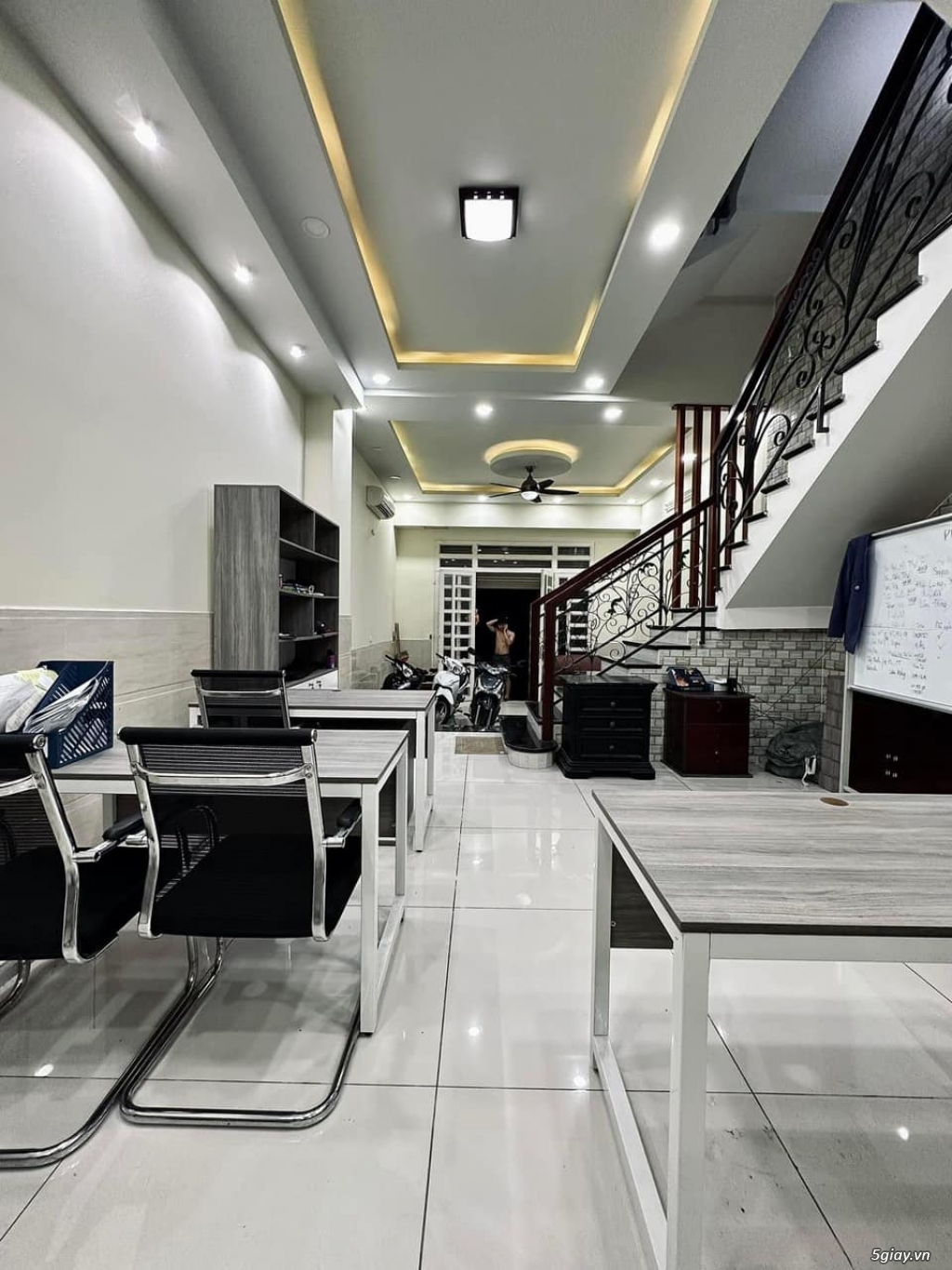 Bán siêu biệt thự đường lớn Bình Lợi 6x23m 4 tầng đẹp lung linh - 2