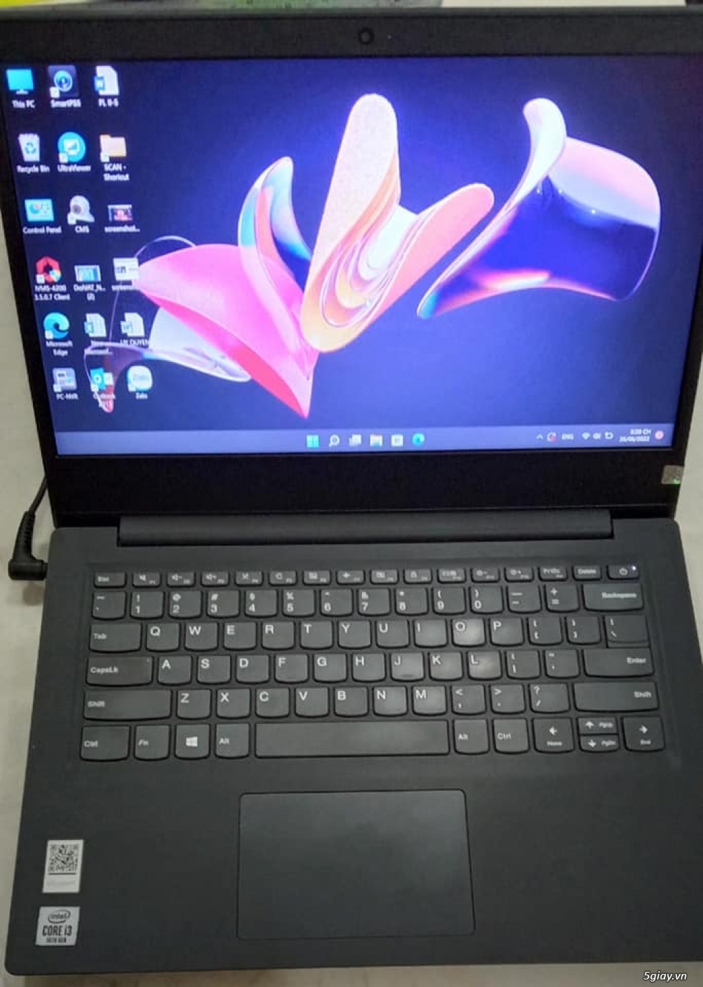 Cần bán : laptop Lenovo V14 - 1