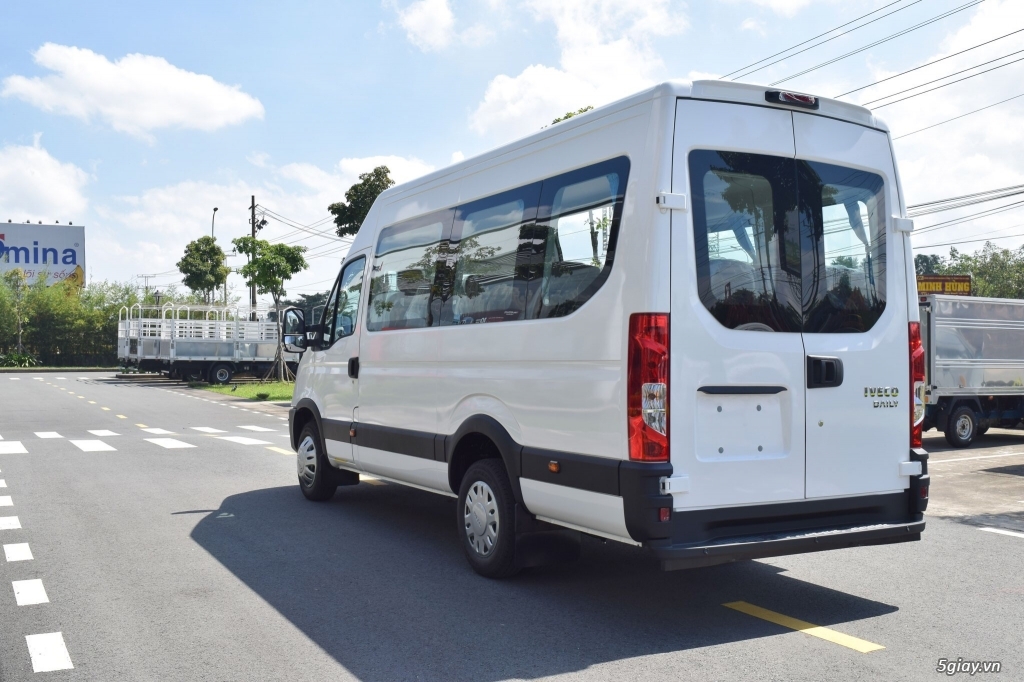 Xe bus iveco daily 16 ghế - 1