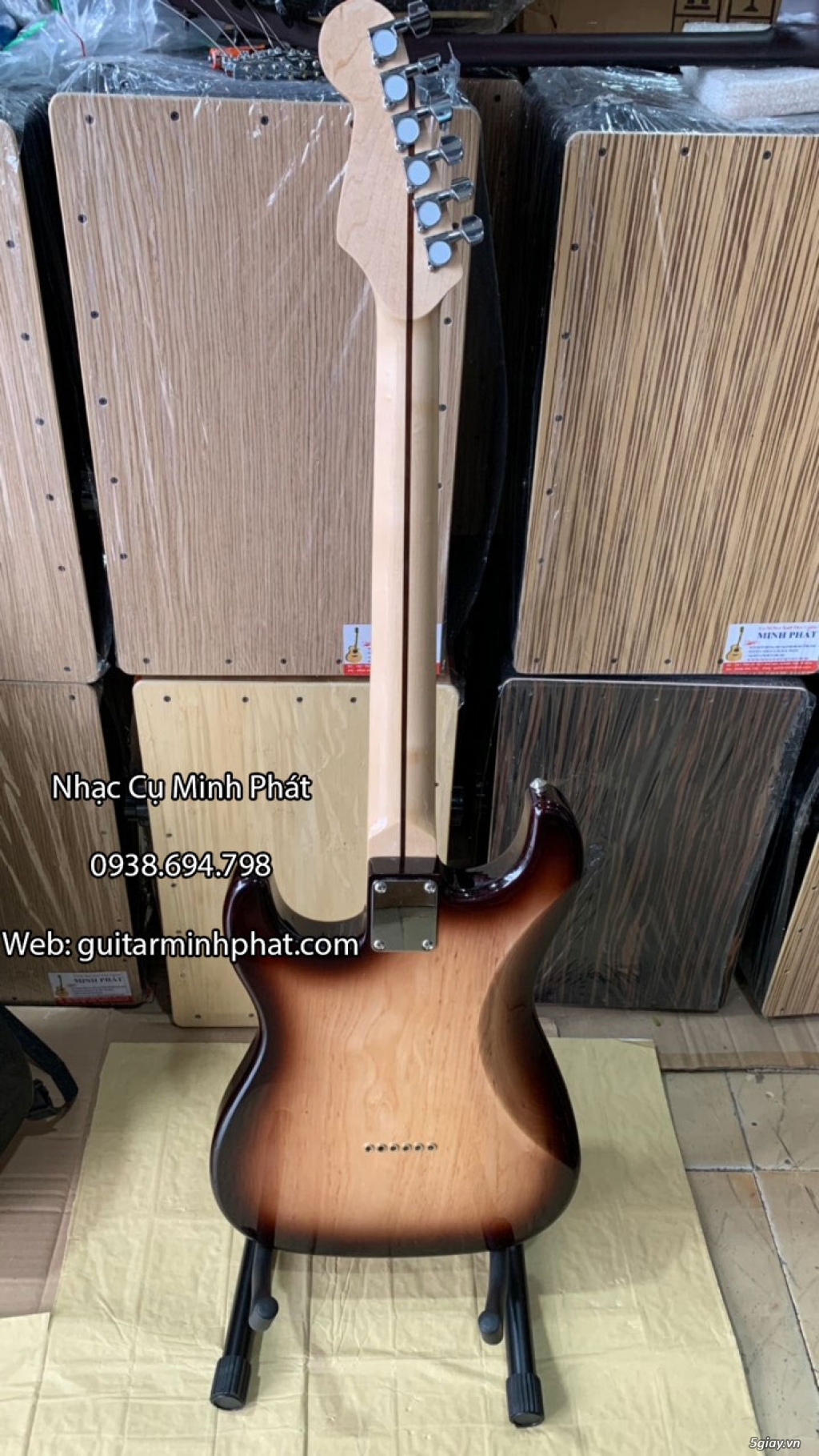 Cửa hàng bán đàn guitar điện phím lõm uy tín chất lượng tại TPHCM - 14