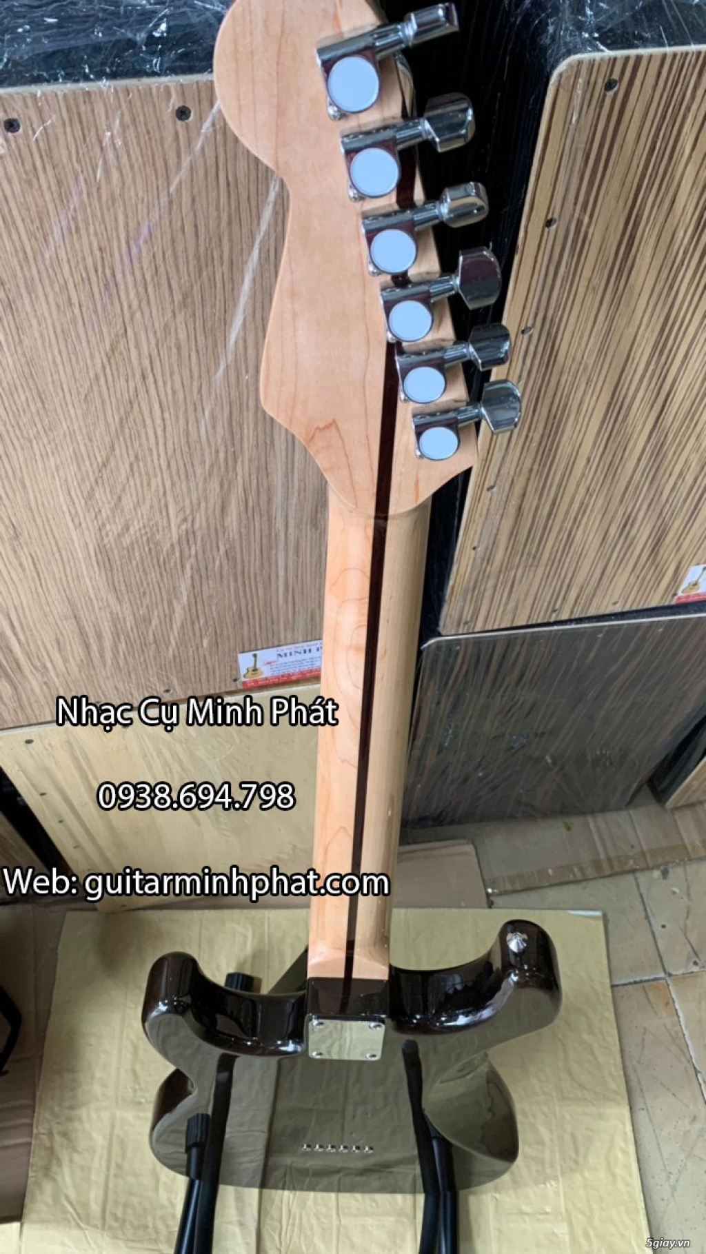Cửa hàng bán đàn guitar điện phím lõm uy tín chất lượng tại TPHCM - 17