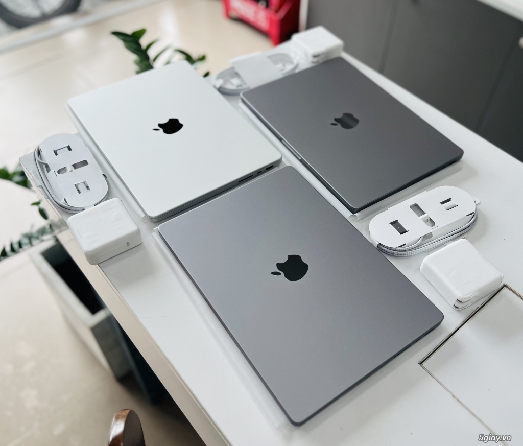 Macbook Pro 14 2023 16/512GB Gray/silver  Máy new body đẹp như mới - 1