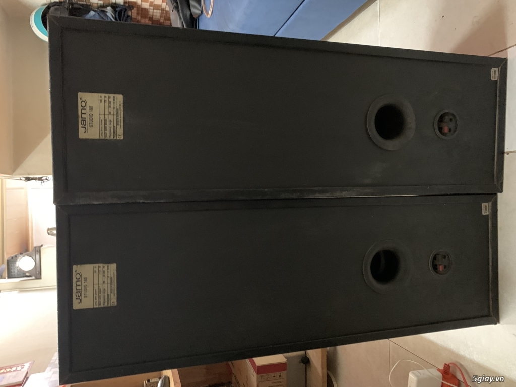 Loa Jamo studio 180 - 1