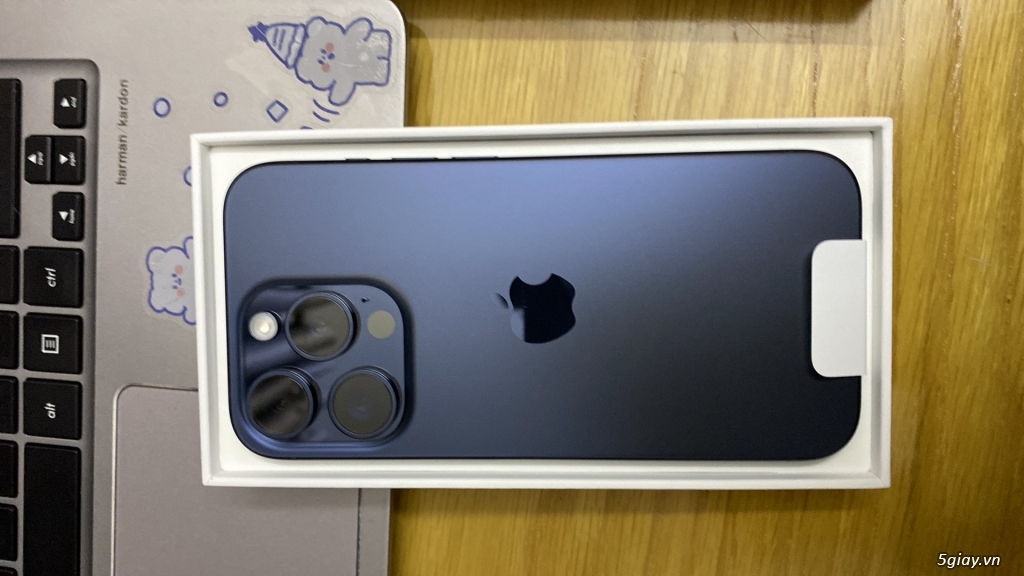 Iphone 15 pro 256GB màu xanh mới