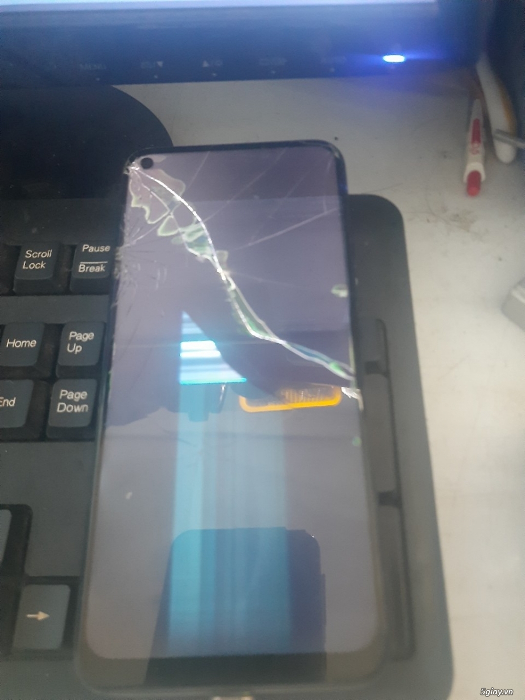 Thanh lý 1 số xác điện thoại, iphone, máy tính bảng hư màn hình - 1