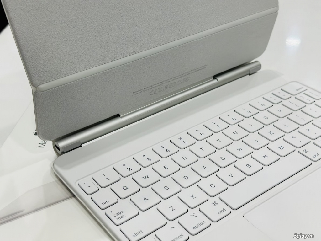 Bàn Phím Magic Keyboard 11 inch / 10.9 inch Như Mới - 4