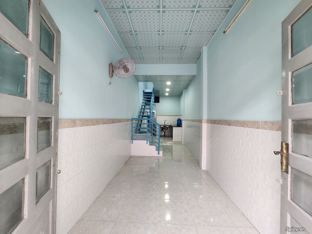 Cho thuê nhà hẽm taxi , 43m2, 5.300K/tháng ( cọc 2 tháng)-0773876648