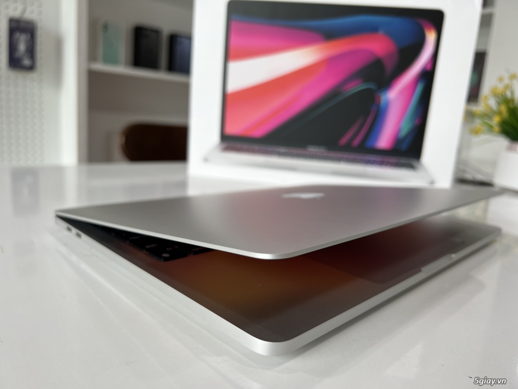 Macbook Pro M2 13inch 8/256Gb Màu silver fullbox Máy 99/ đã khui chưa - 1