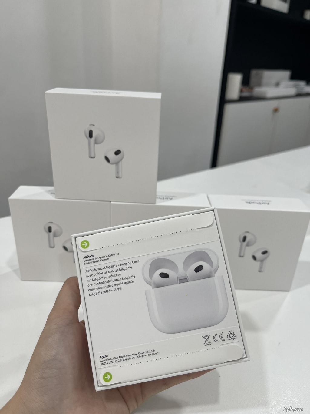 AirPods 3 new seal chua active gia tot - 2