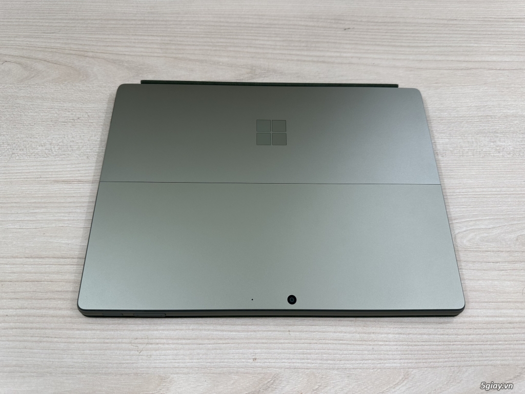 Surface Pro 9: Core i5-1235u | RAM 8GB | SSD 256GB | Forest | + Phím - 4