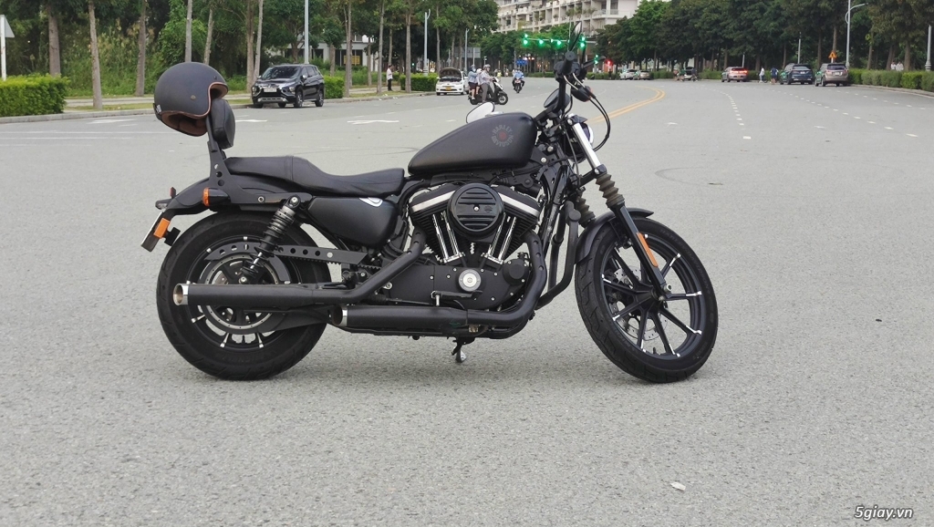 Bán Harley Davidson - Iron 883 năm 2019 Xe ngay chủ đứng tên