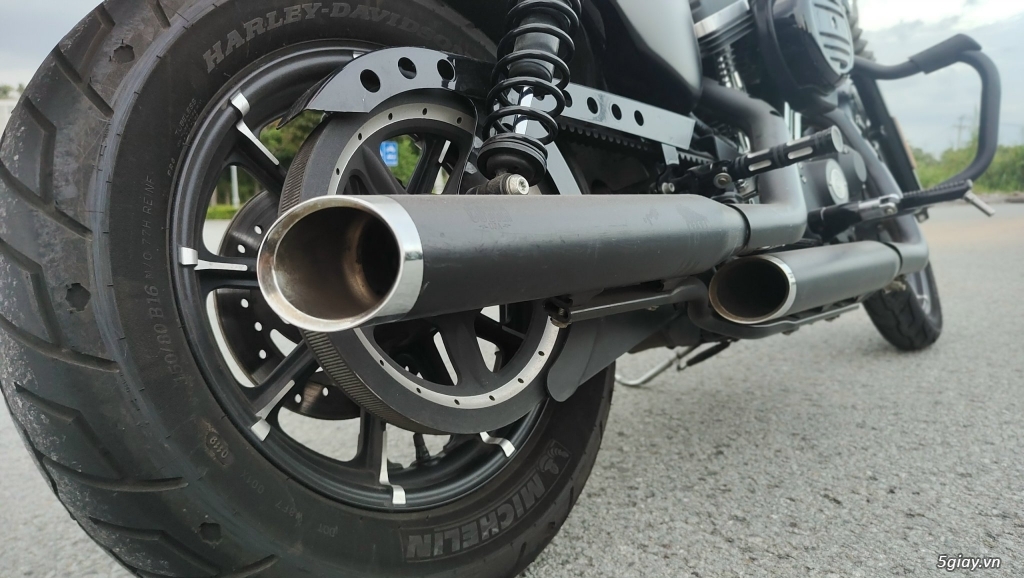 Bán Harley Davidson - Iron 883 năm 2019 Xe ngay chủ đứng tên - 2