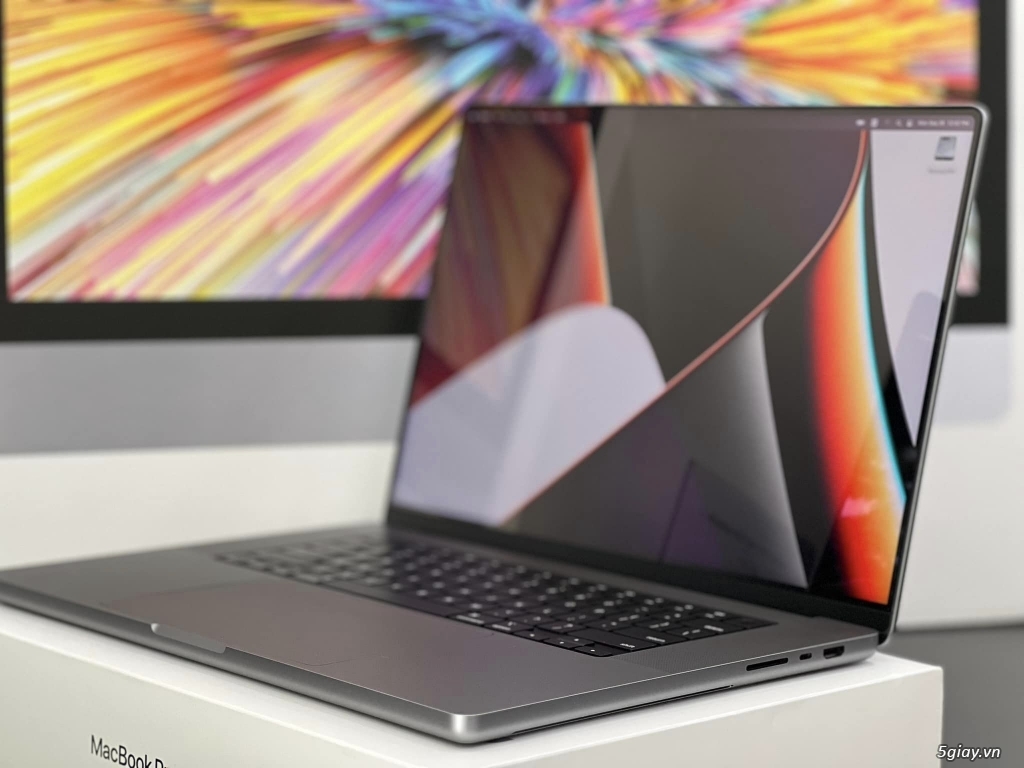 Bán vài e Macbook Pro 14.2’’ 2021 : M1 Max , M2 Pro Fullbox Like New :