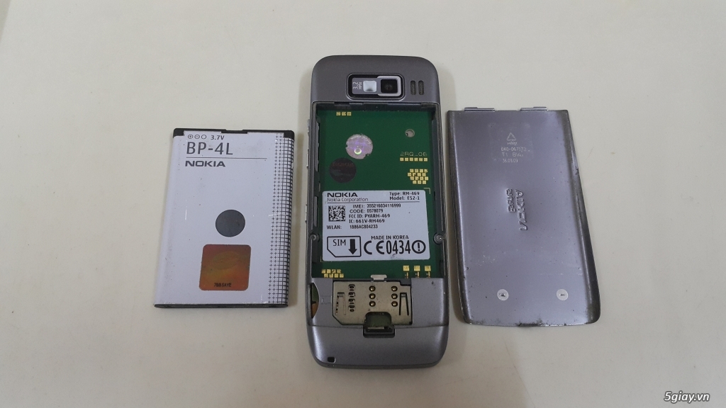 Bán xác Nokia E52 chính hãng, vỏ phím zin, pin, màn hình. - 4