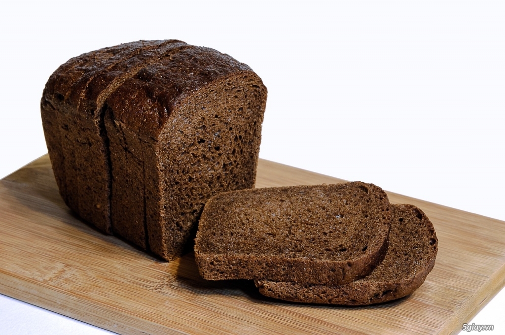 Bánh mì đen Health Cake – Hương vị truyền thống và lợi ích sức khỏe từ