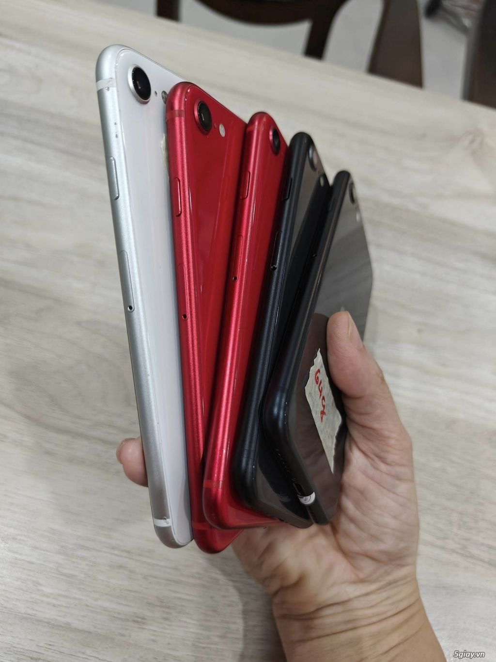 Iphone Se 2020 64g ,128g màu trắng ,đỏ đen máy đẹp 99% ,hỗ trợ trả góp - 2