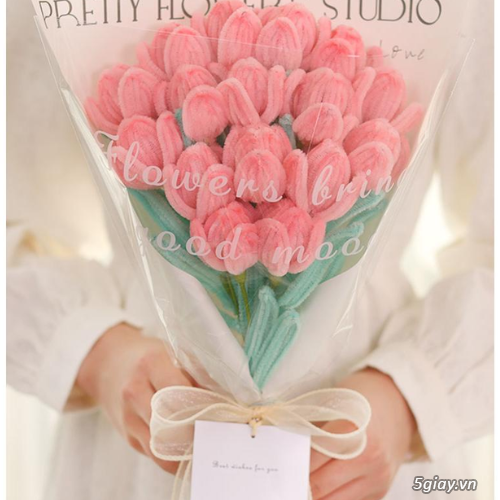 Bó hoa tulip kẽm nhung, hoa tulip từ kẽm nhung quà tặng bạn