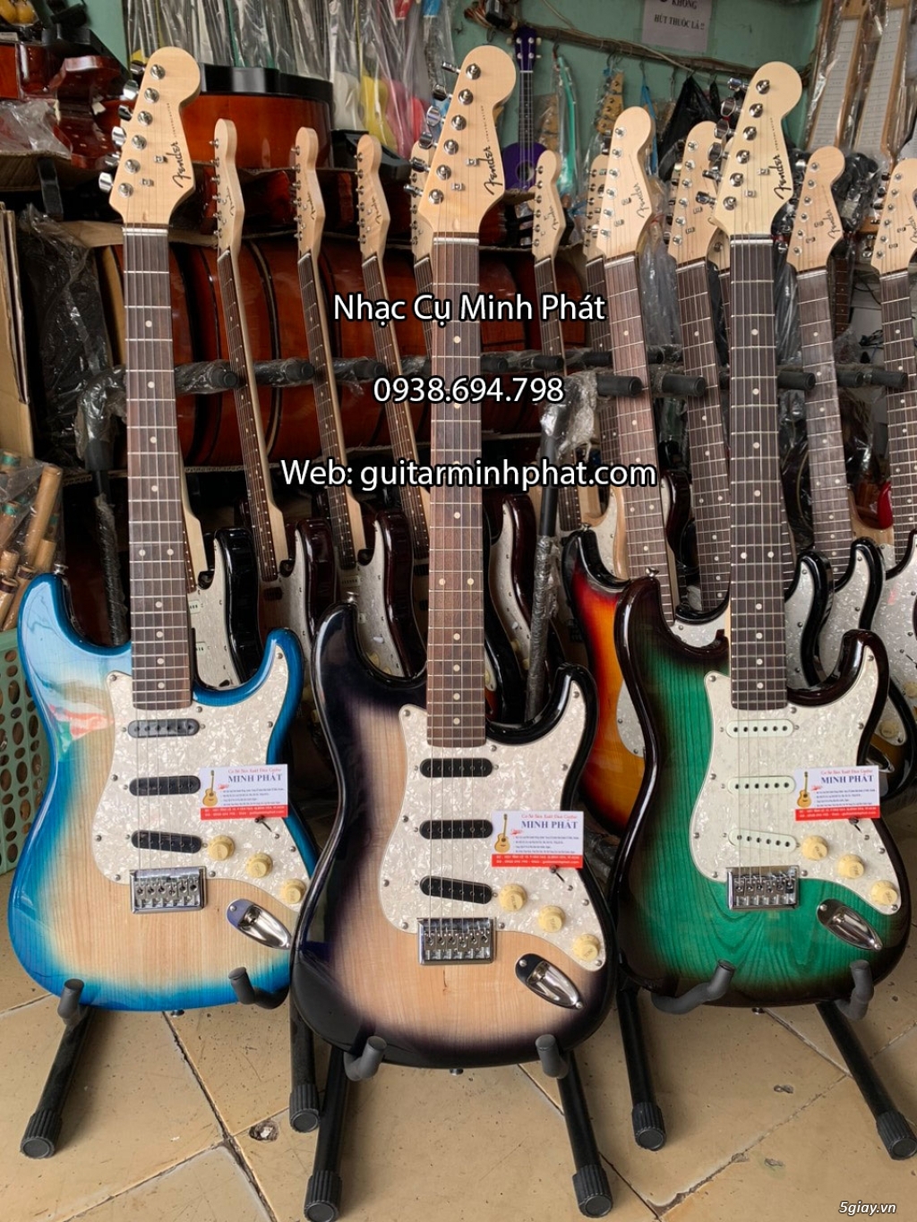 Cửa hàng bán đàn guitar điện chất lượng tại TPHCM - Minh Phát Music - 9