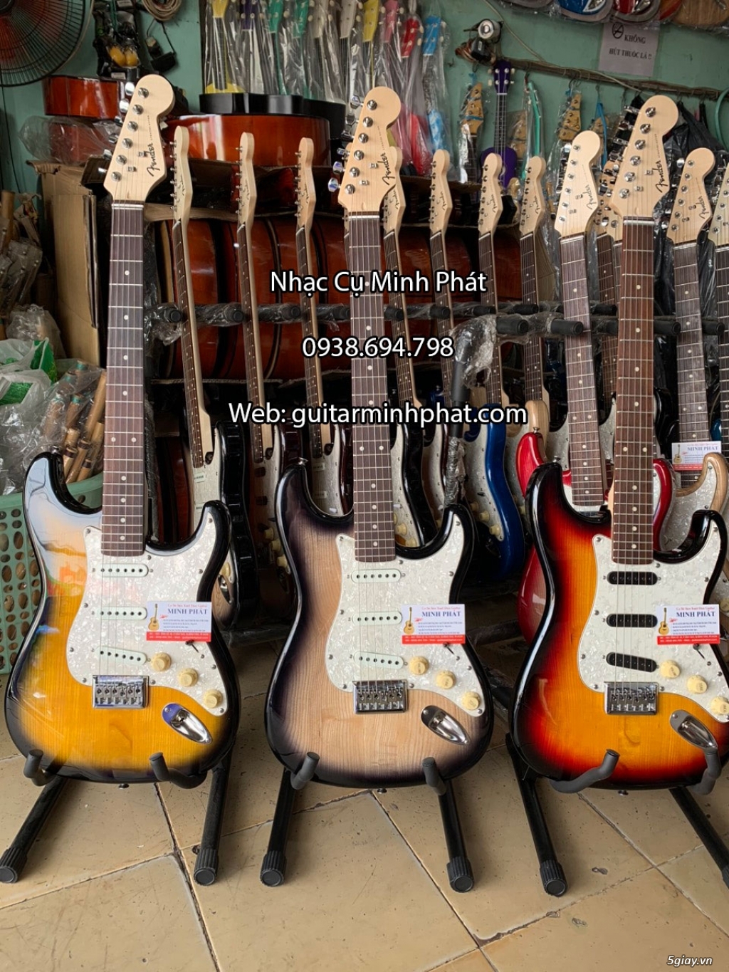 Cửa hàng bán đàn guitar điện chất lượng tại TPHCM - Minh Phát Music - 8