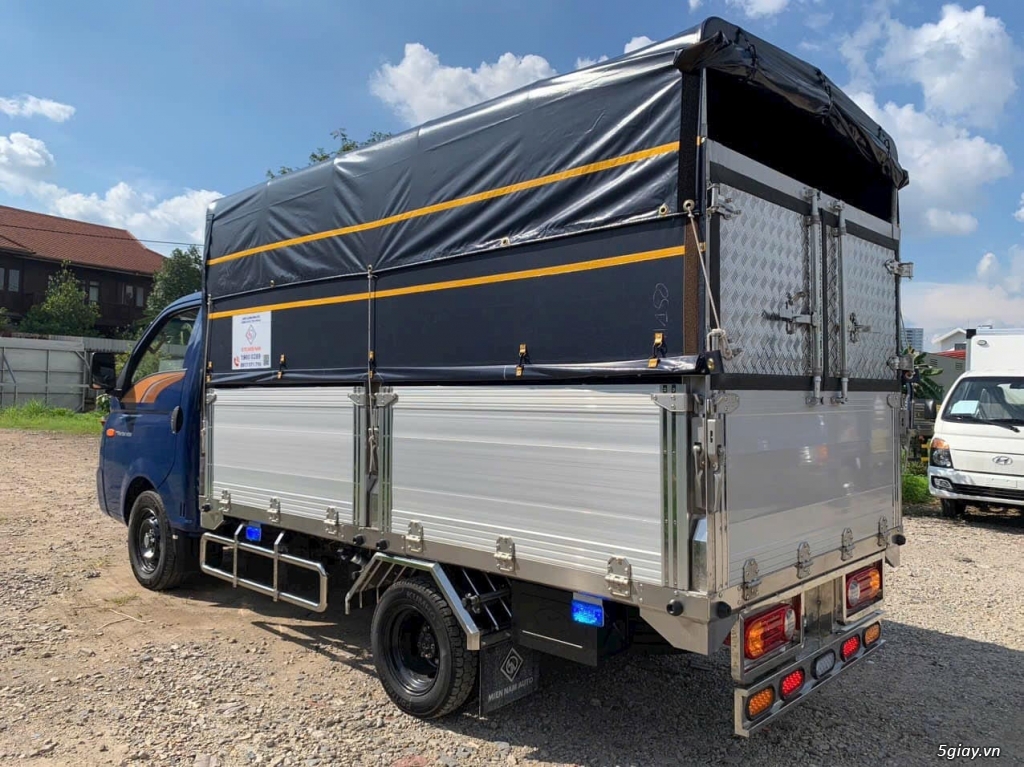Xe Hyundai H150 Mui bạt Bửng nhôm- tải 1 tấn 4 - thùng 3m2 - 2