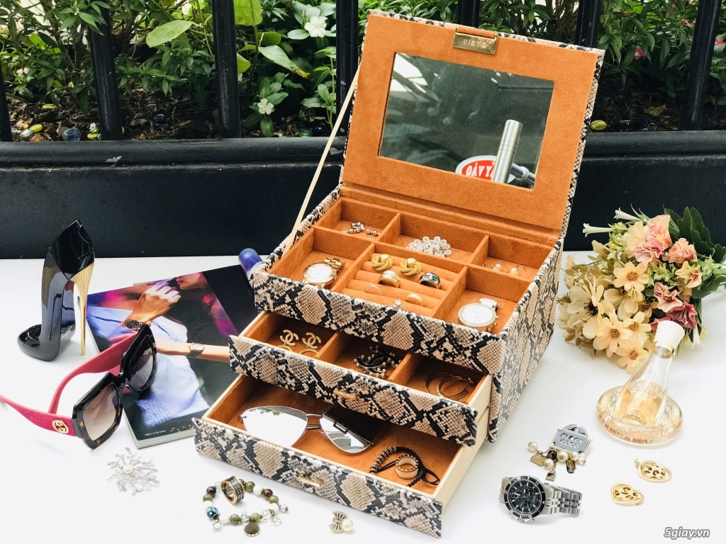 HỘP TRANG SỨC 3 TẦNG DA RẮN - 3