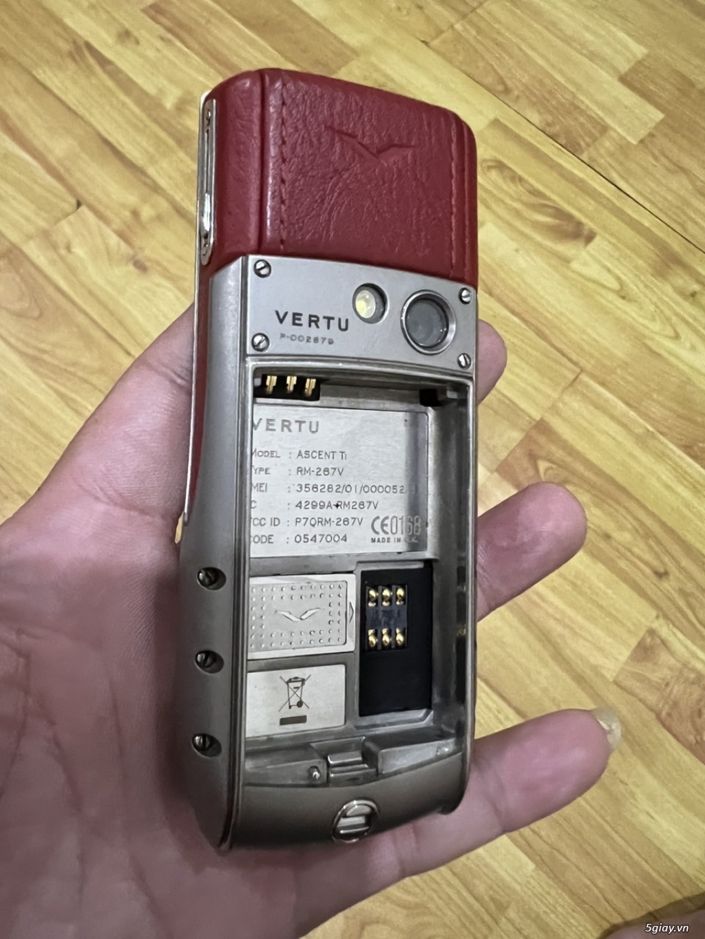 Vertu ascenti đỏ nguyên zin giá oke - 1
