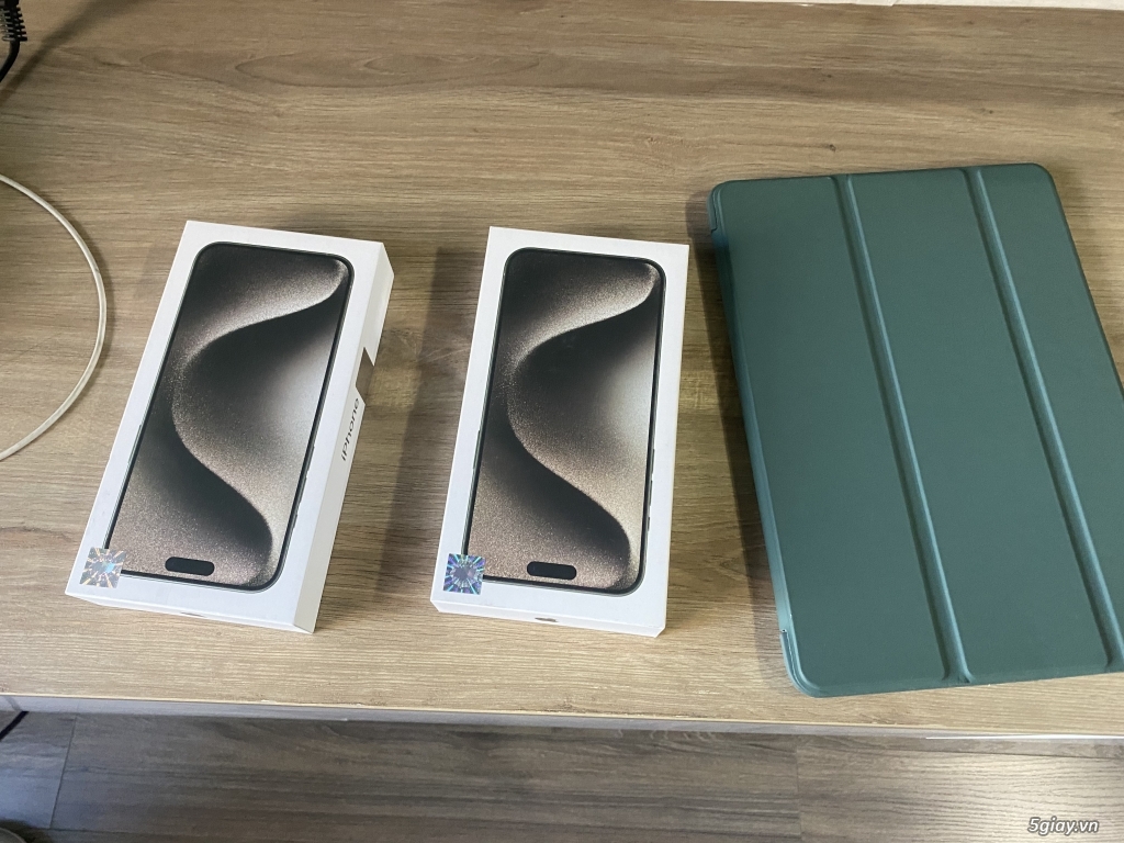 Iphone 15 promax 256g Natural titan - 2