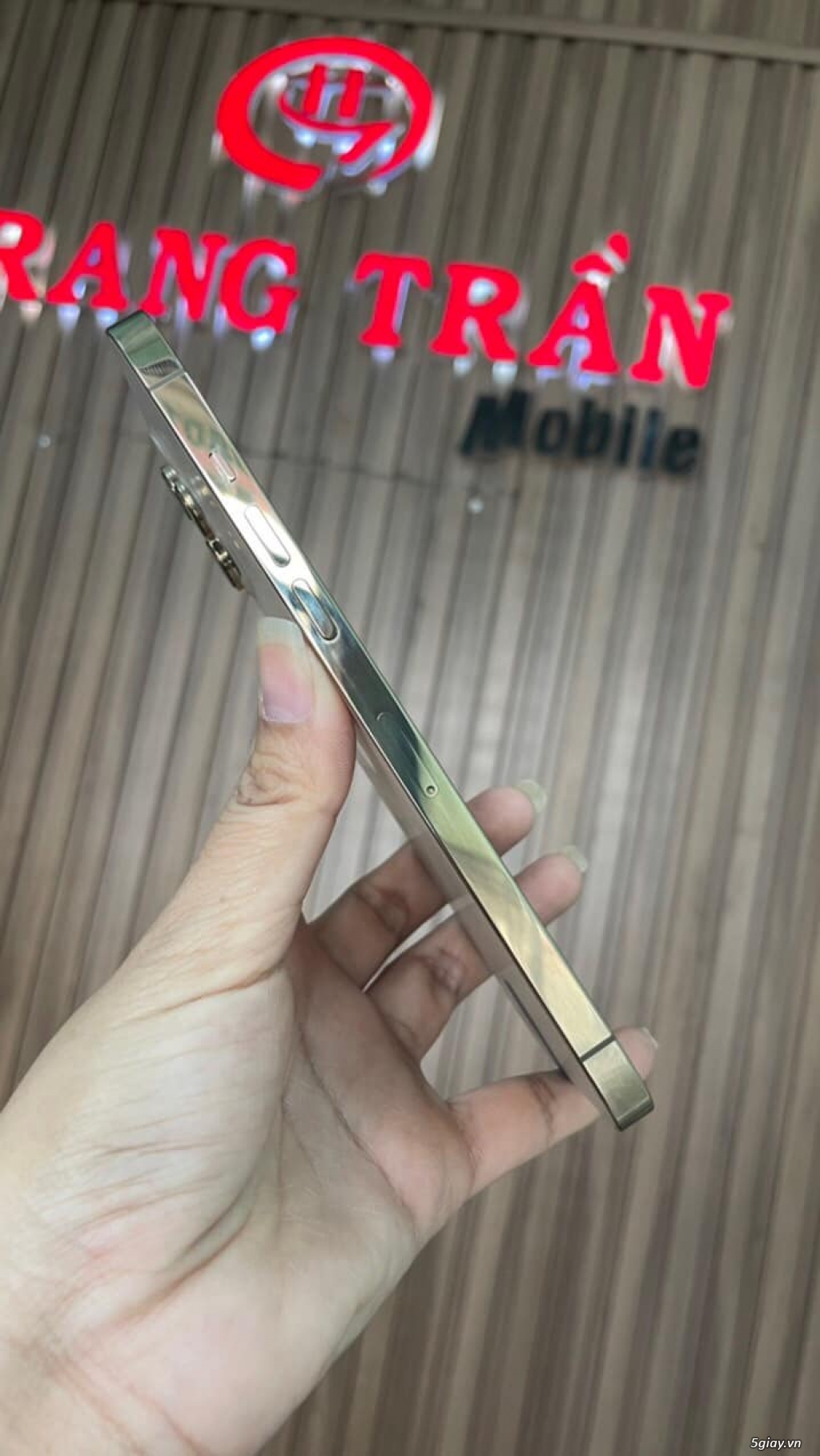 Xem thêm 1 ảnh Iphone 12 Promax 256G zin all áp,chuẩn chưa spa - 3