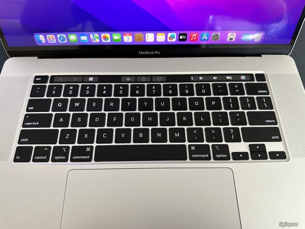 MacBook Pro 15 i9 1TB - 99%