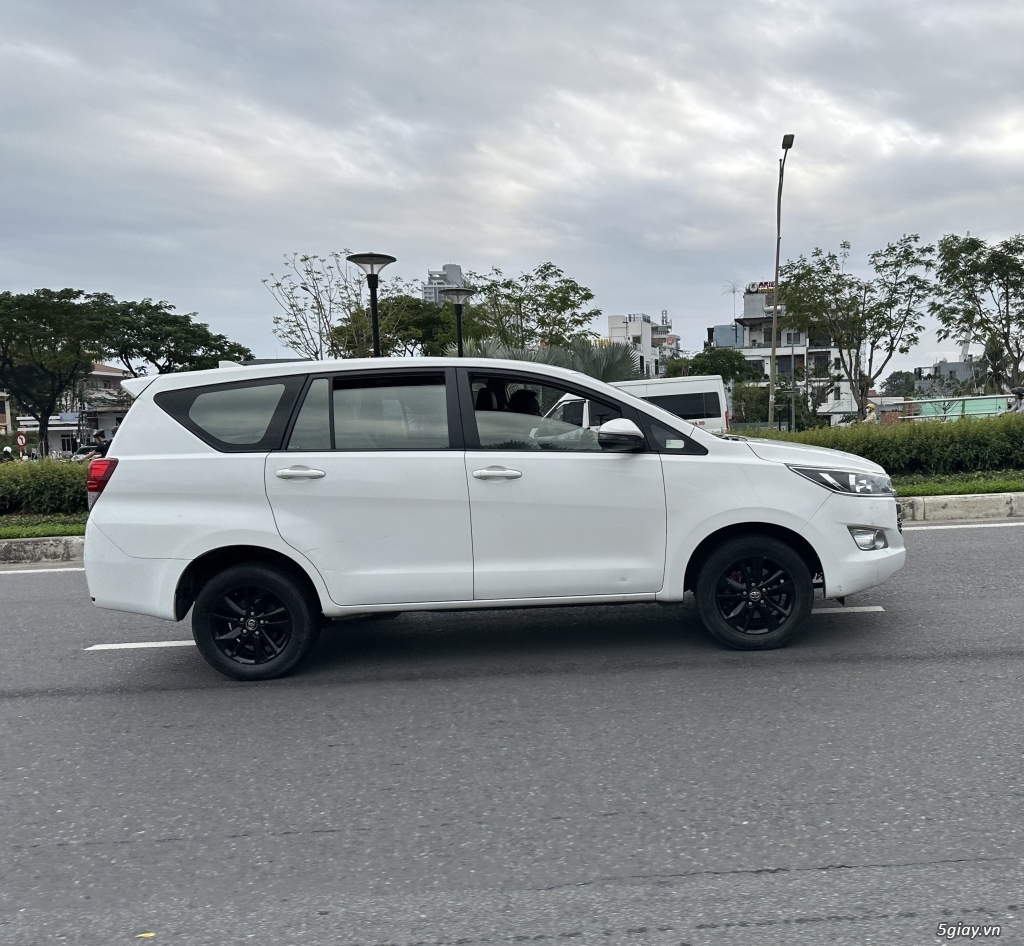 Cho thuê xe tự lái giá rẻ