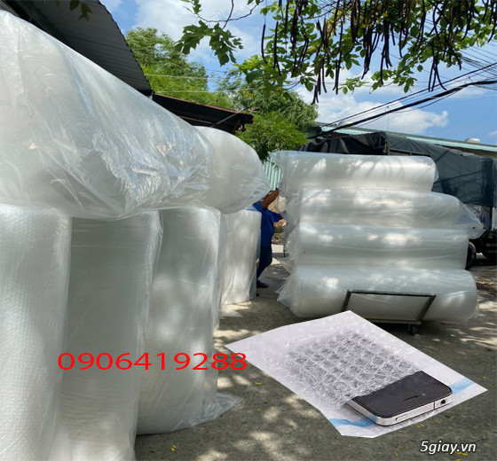 Màng xốp nổ dùng gói hàng hóa an toàn khi vận chuyển
