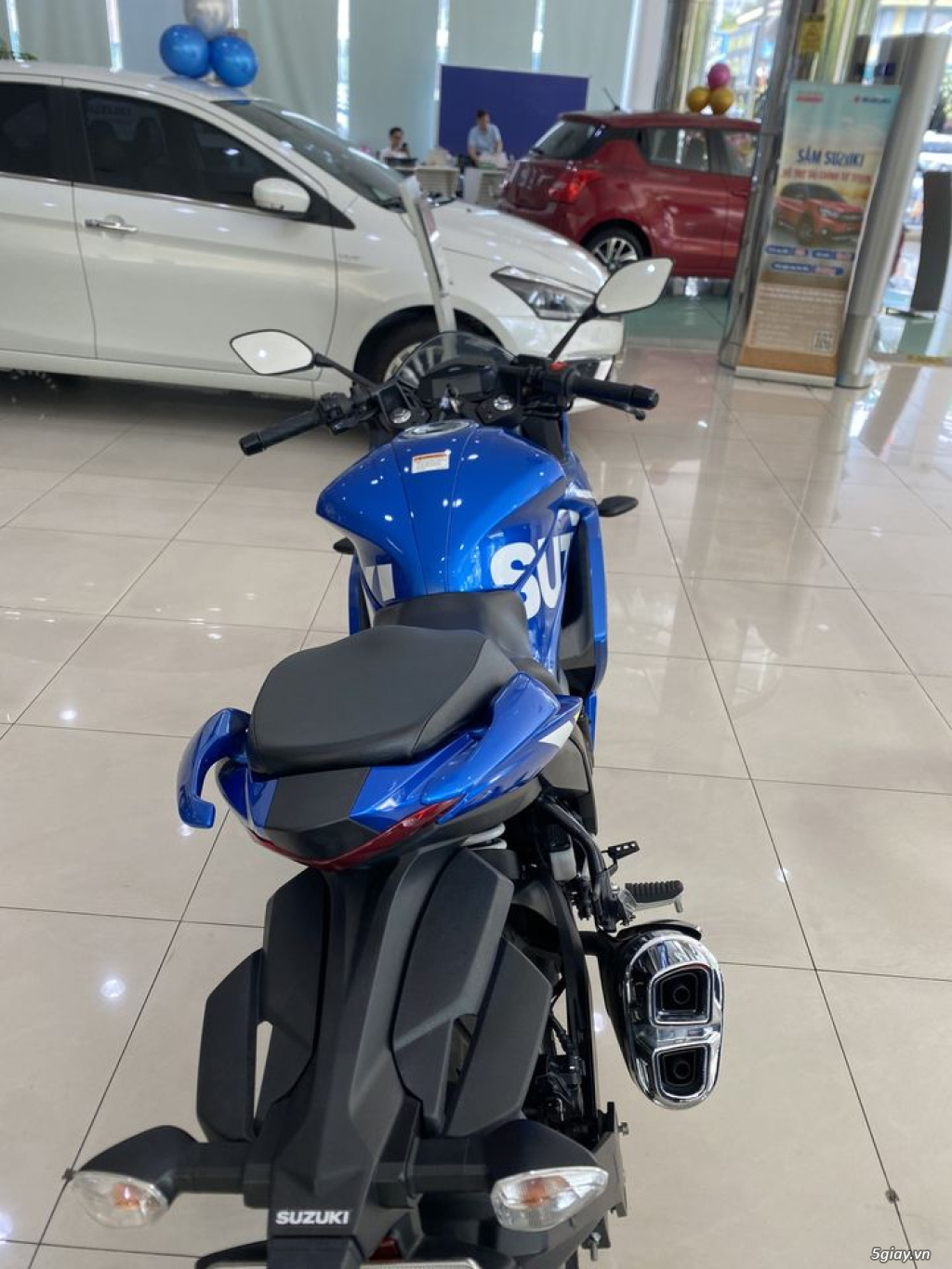 Công ty Viêt Nam Suzuki thanh lý mô tô Gixxer 250cc - 2