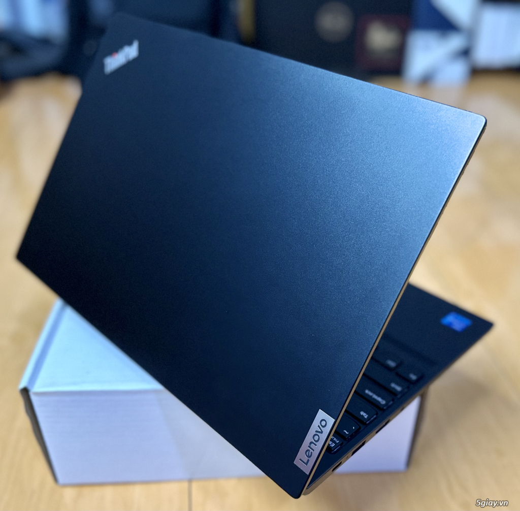 ThinkPad E15 Gen 2 | FHD Ci7 16GB 512GB - 6