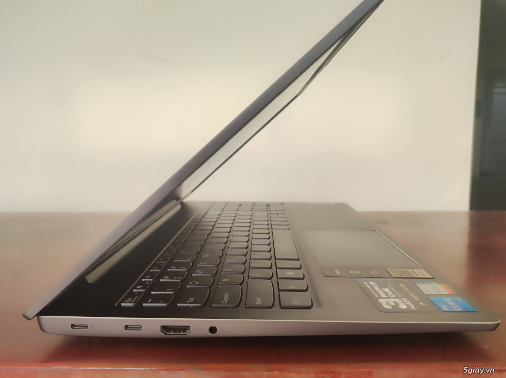 Lenovo Ideapad 5 15IAL7 i5 1235U/8GB/512GB/15.6 Full HD IPS (2024) - 2