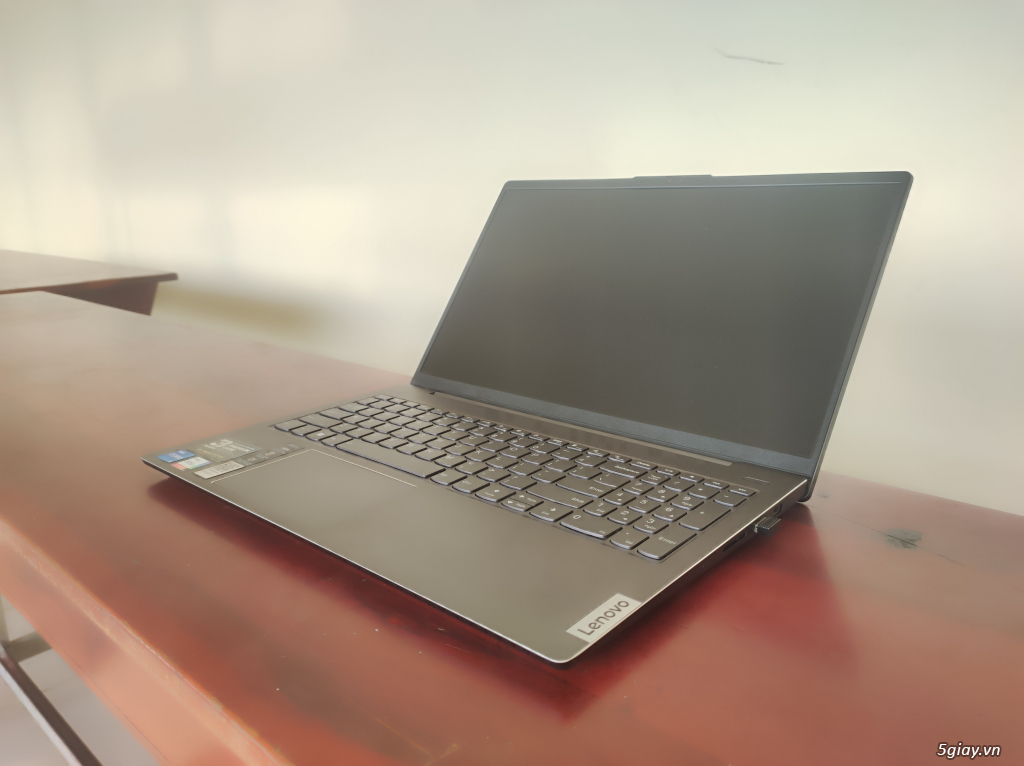 Lenovo Ideapad 5 15IAL7 i5 1235U/8GB/512GB/15.6 Full HD IPS (2024) - 1