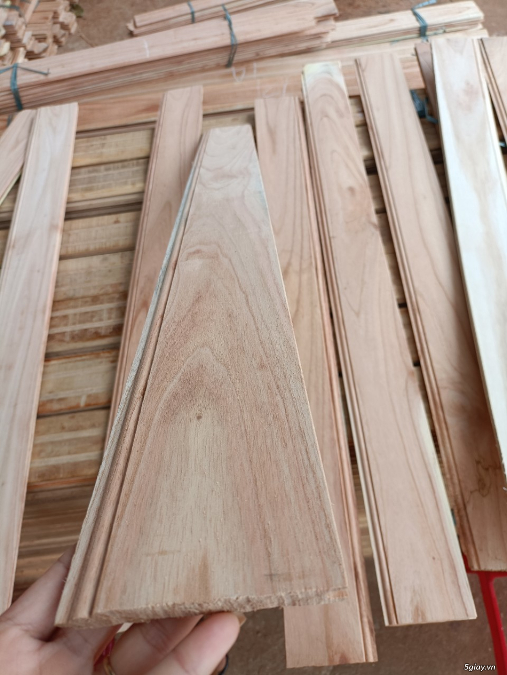 Gỗ tự nhiên ốp trần nhà - 1