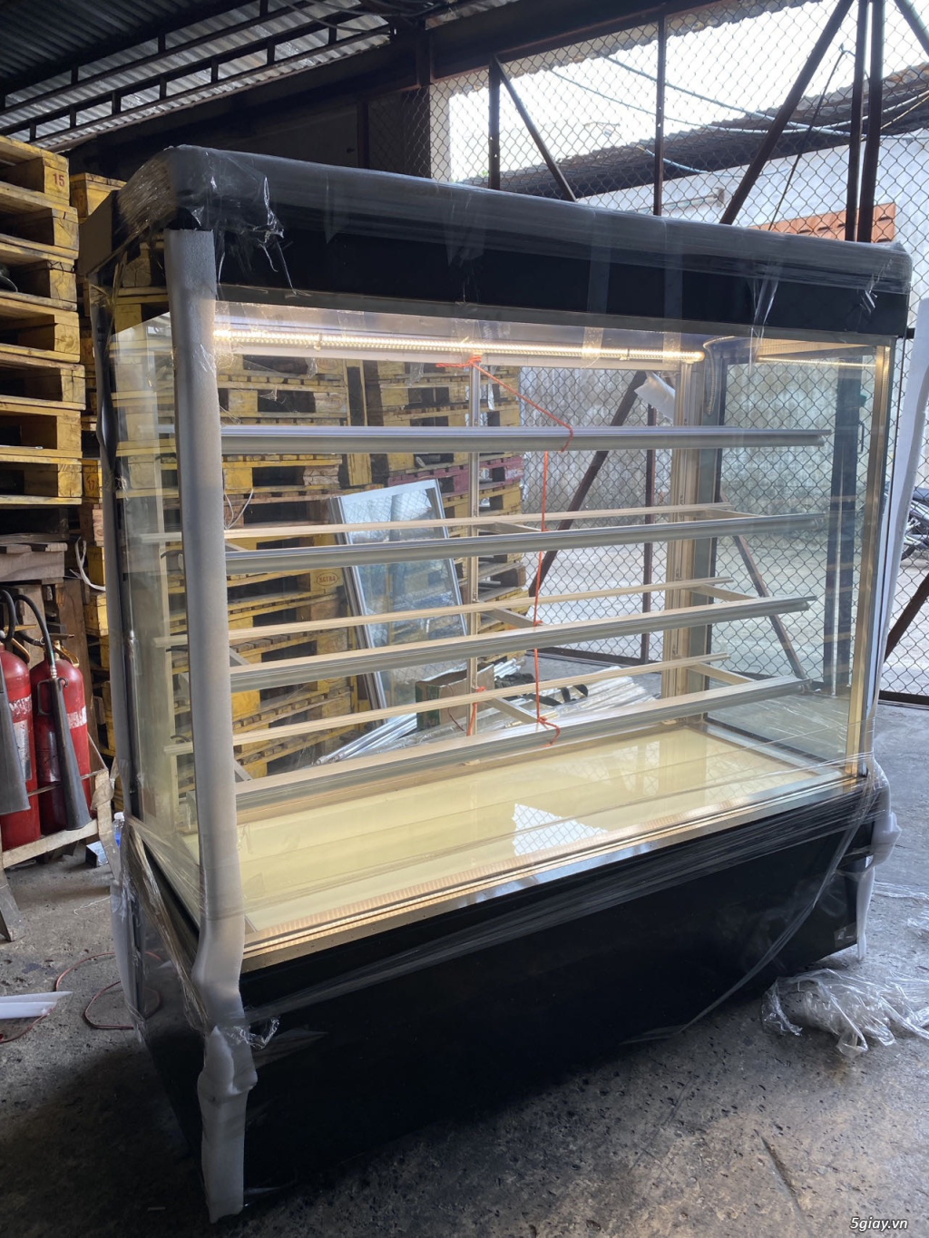 Dọn kho, cần thanh lý rẻ tủ bánh kem 5 tầng 1m8 chưa qua sử dụng - 1