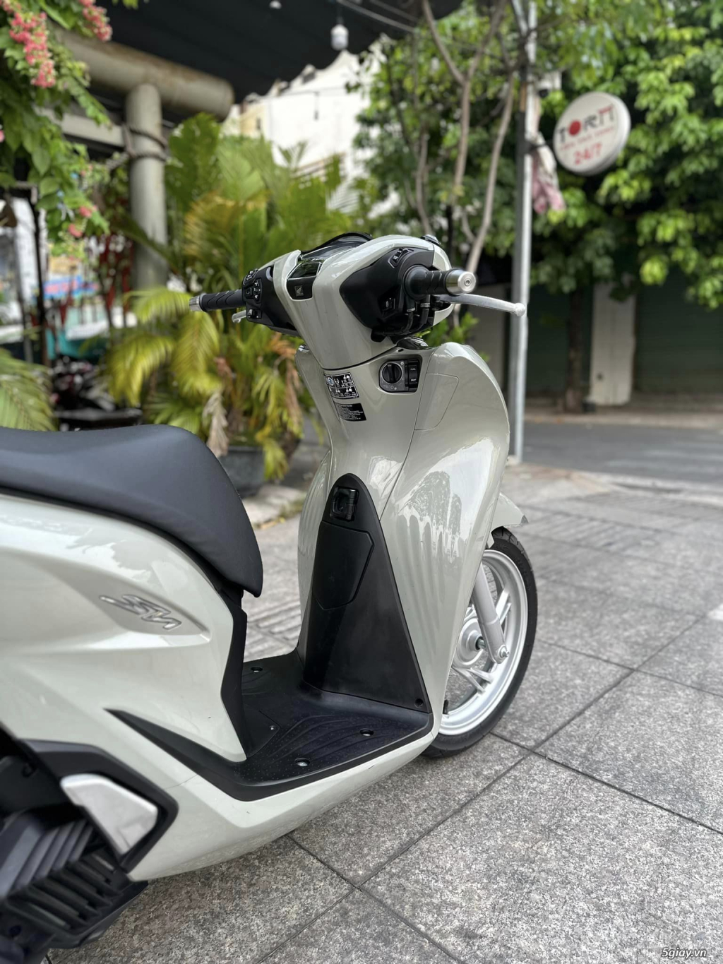 SH 150i màu Xám Xi măng Hàng New - 4