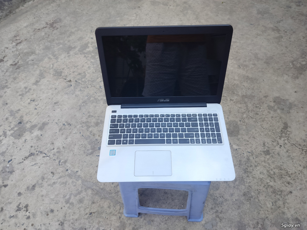 Bán Laptop Asus X556UA core i5 thế hệ thứ 6, Ram 8gb, SSD 256gb - 4