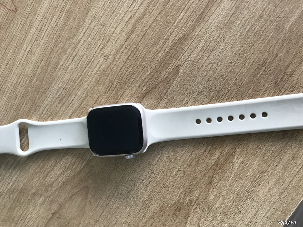 Cần bán applewacht ser 7 -41MM - 1