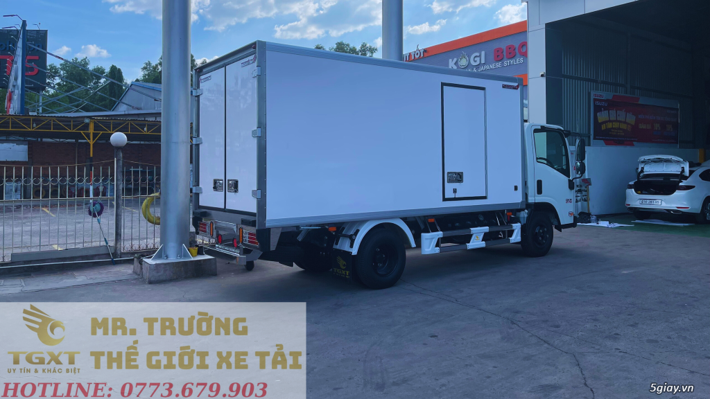 Hơn 153TR - SỞ HỮU NGAY!   ISUZU QKR270 THÙNG LẠNH - 12