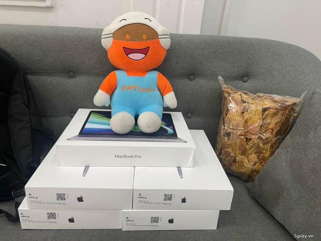 Macbook Air/ Pro M1 M2 - 1