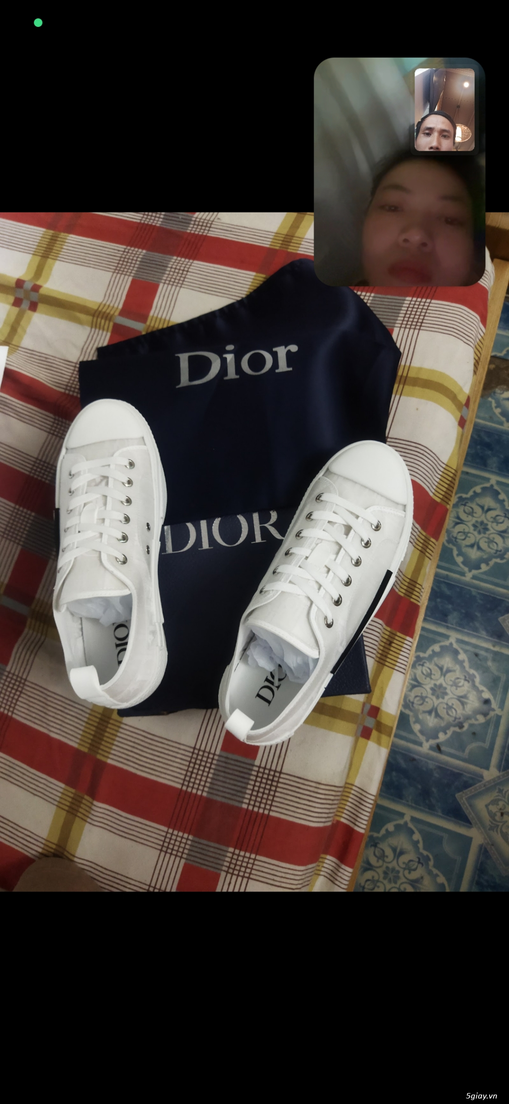 Giày Dior chấp nhận lỗ nửa giá - 1