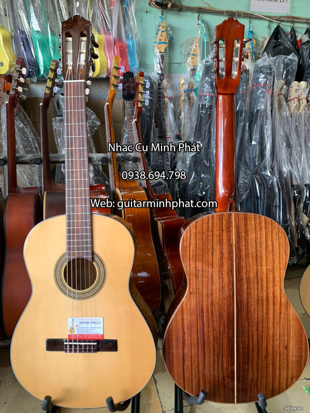 Cửa hàng bán đàn guitar classic giá rẻ âm thanh chuẩn tại TPHCM - 5