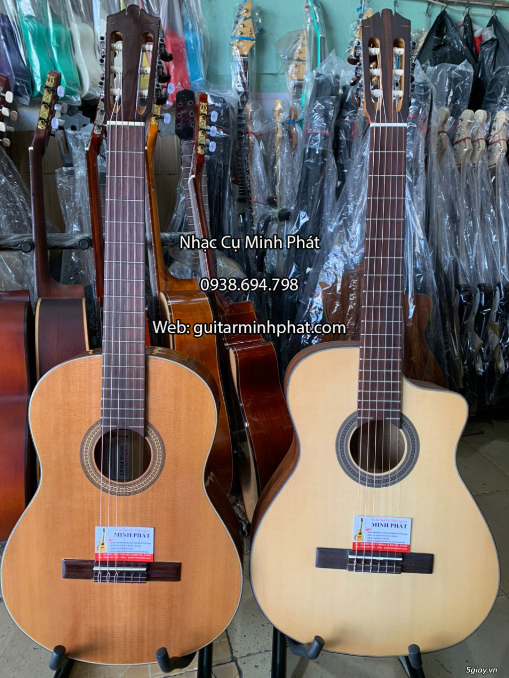 Cửa hàng bán đàn guitar classic giá rẻ âm thanh chuẩn tại TPHCM - 16